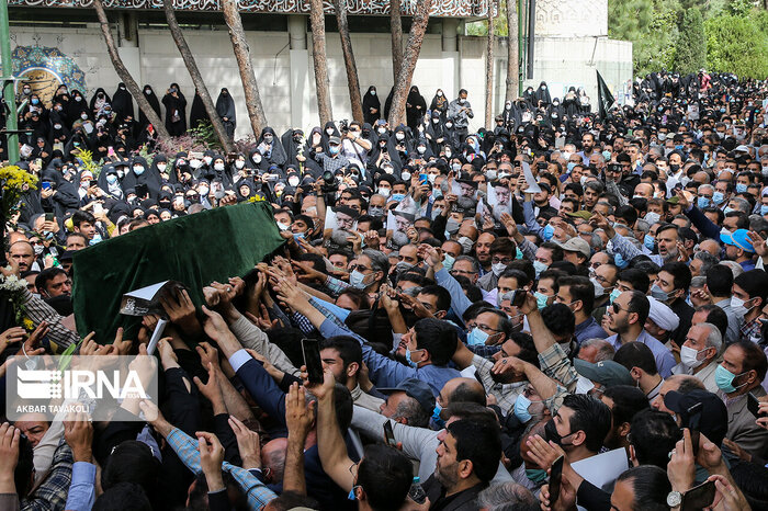 مرحوم فاطمینیا هیچگاه به مسائل حاشیهای آلوده نشد