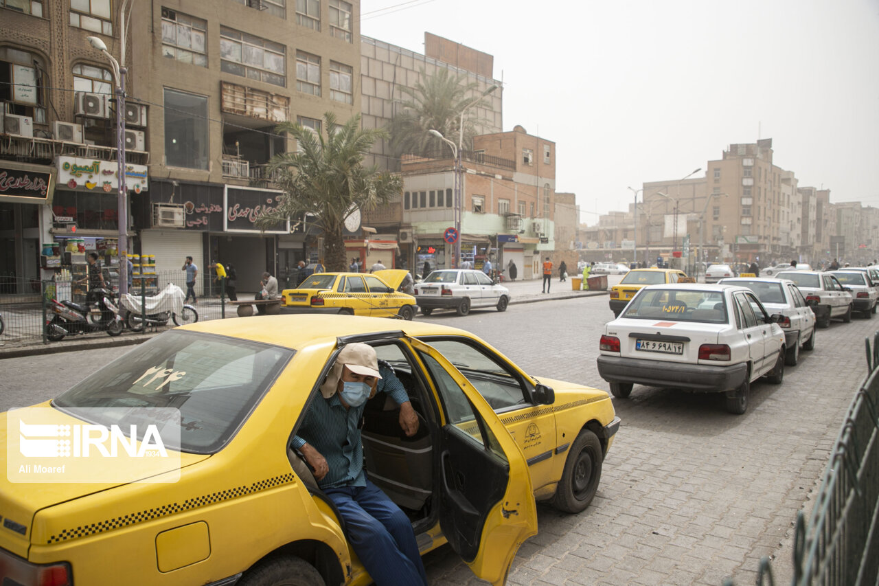 ۸۲۰ خوزستانی بر اثر گرد و خاک به بیمارستان ها مراجعه کردند