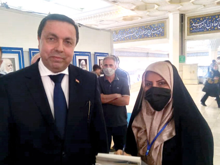 برگ هشتم نمایشگاه کتاب؛ روز دولتمردان