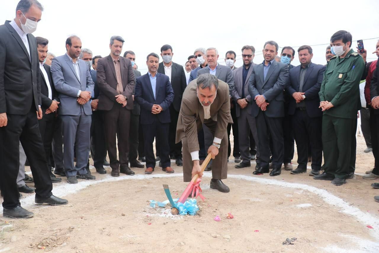 ساخت مدرسه باقرخان بجنورد با حضور معاون وزیر آموزش و پرورش آغاز شد