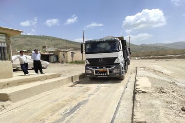 بازدید سرپرست فرمانداری بانه از بازارچه مرزی سیرانبند بانه