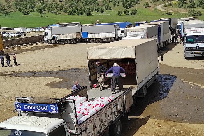 زیرساخت‌ اجرای قانون ساماندهی کولبران در کردستان فراهم شود