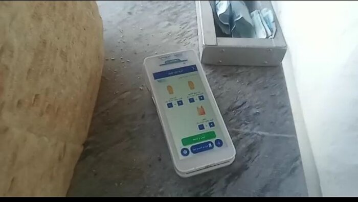 نظارت بر مصرف آرد و پخت نان با نصب کارتخوان های هوشمند در نانواییهای قزوین