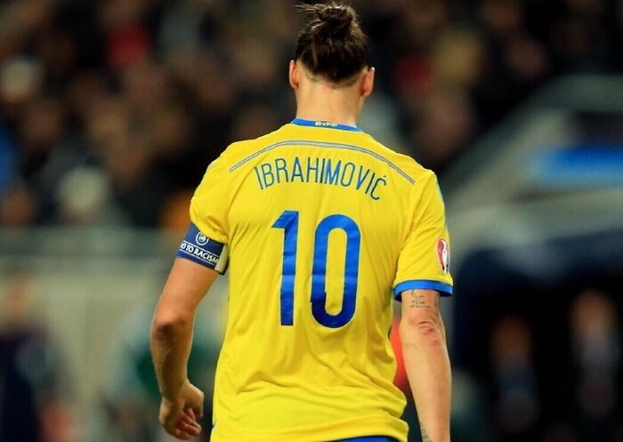 دیدار تراکتور و پرسپولیس نیمه تمام ماند / نمایش قهرمان جذاب نبود 6