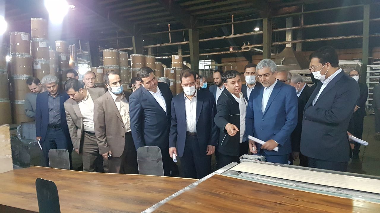 بازدید رئیس و اعضای کمیسیون اجتماعی مجلس از واحدهای تولیدی استان اردبیل