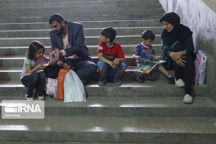 ترس و لذت؛ ارمغان آشوب و روناک/ کتاب؛ عزیز دُردانه متولیان فرهنگ و هنر