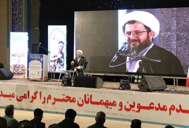 یادواره سرداران و ۳۰۰ شهید بخش مرکزی یزد برگزار شد