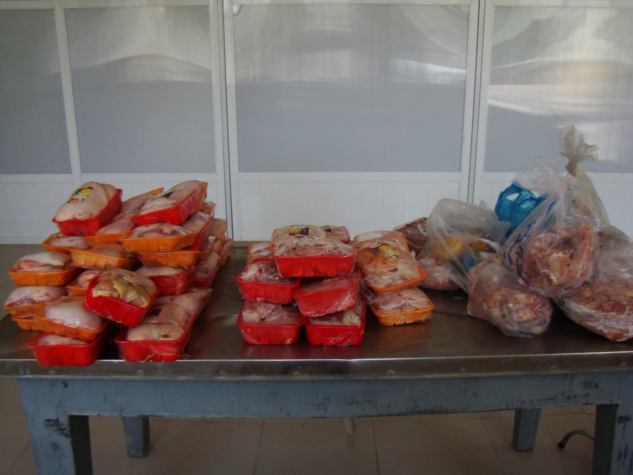 بازرسی بیش از ۱۶۰۰ مورد مراکز عرضه فرآوردههای خام دامی در اشنویه بازرسی بیش از ۱۶۰۰ مورد مراکز عرضه فرآوردههای خام دامی در اشنویه