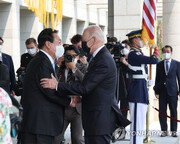 دیدار روسای جمهوری آمریکا و کره جنوبی در سئول