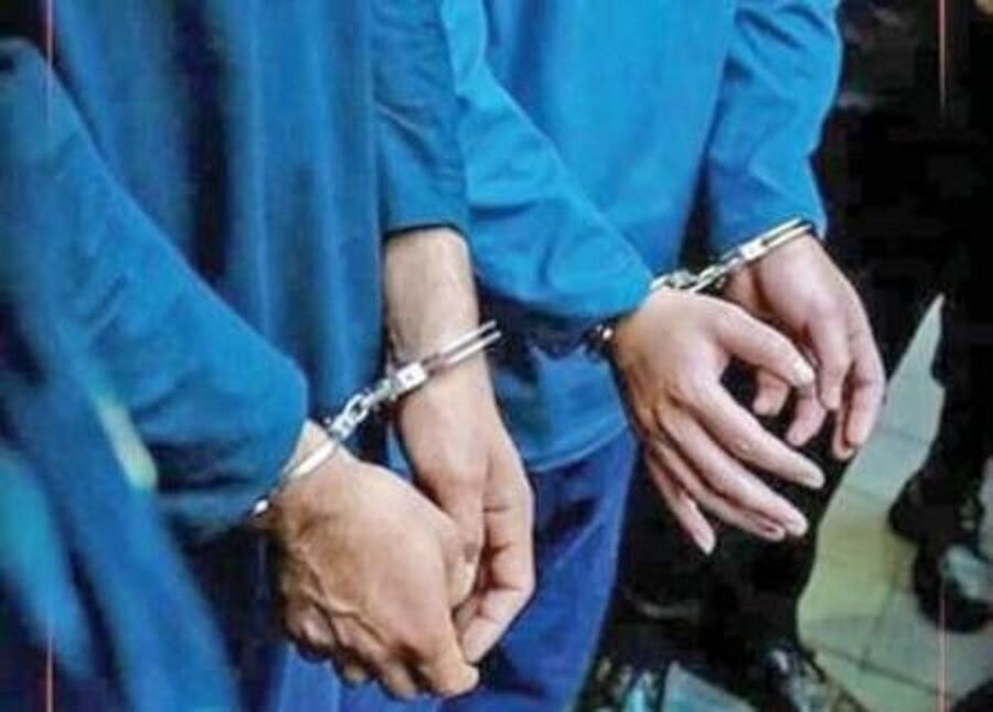 دستگیری سارقان مامورنما در چهارباغ البرز  دستگیری سارقان مامورنما در چهارباغ البرز