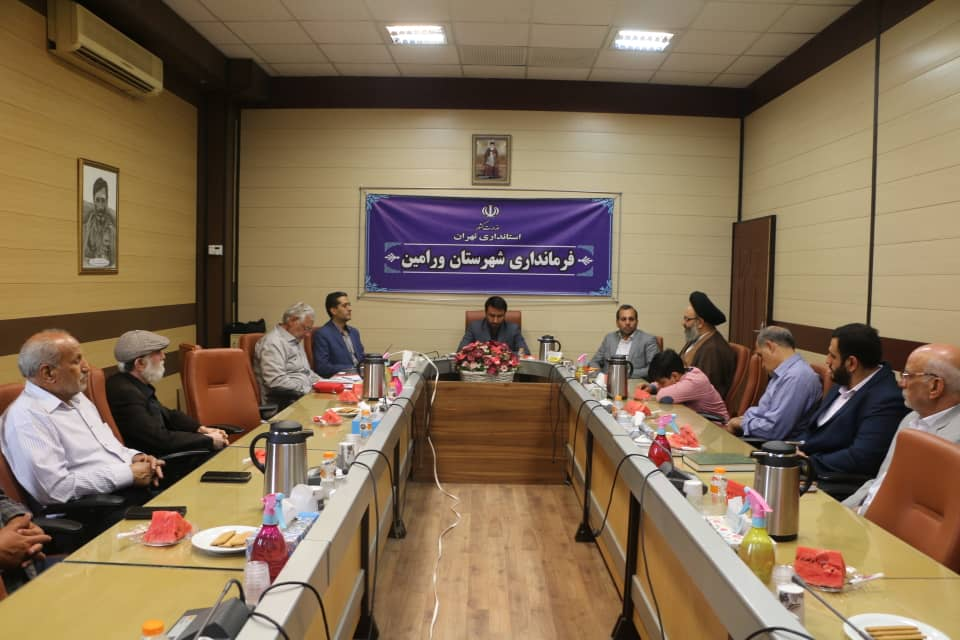 باشگاه فوتبال فجر ورامین در دفاع مقدس ۱۸ شهید را تقدیم اسلام کرده است