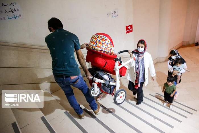 به پایان آمد این دفتر حکایت همچنان.../ گشایش برگ نمایشگاه سیوچهارم با دستان رئیسجمهوری