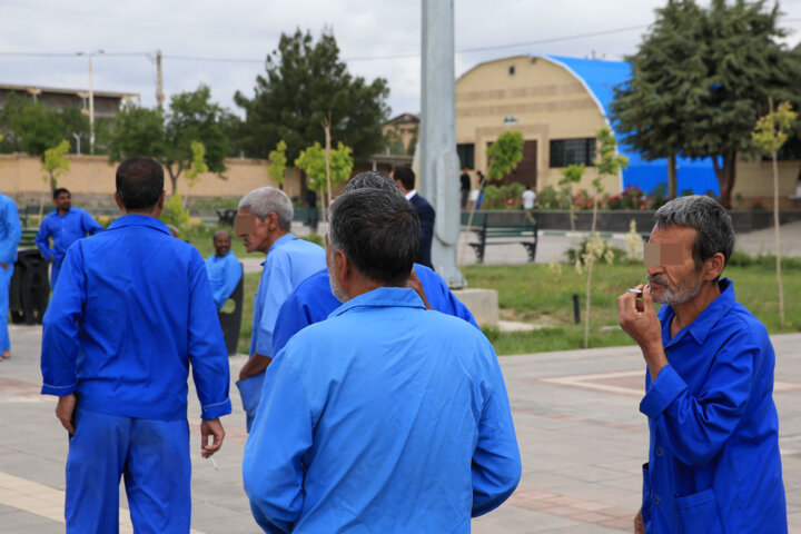 آتشِ لجوجِ اعتیاد بر دامان بیگناه خانواده/ جولان ۹ هزار معتاد متجاهر در خراسان رضوی