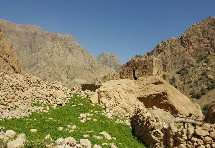 کوهپایه های خامی باشت بهشت طبیعت گردی نوروزی