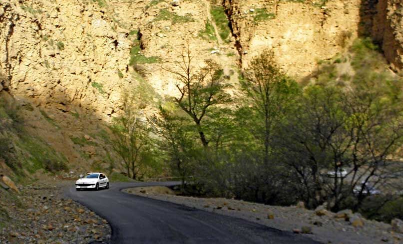 طرح چهارخطه کردن مرزن آباد - کلاردشت پس از 13 سال وارد فاز اجرایی شد