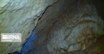 
Grotte vieille de 135 millions d'années, une attraction touristique mystérieuse en Iran
cave, SW Iran