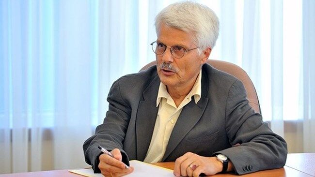 اقتصاددان برجسته ایرانی دانشگاههای آمریکا: طرح یارانهای رئیسی نرخ فقر در ایران را نصف میکند اقتصاددان برجسته ایرانی دانشگاههای آمریکا: طرح یارانهای رئیسی نرخ فقر در ایران را نصف میکند