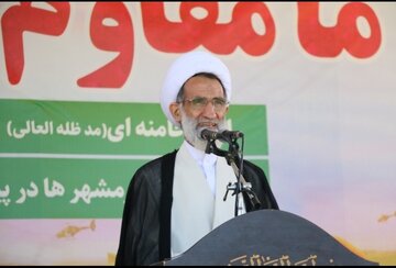 امام جمعه شهرکرد: هشت سال دفاع مقدس اقتدار ملت ایران را به جهانیان ثابت کرد