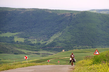 Nature printanière du district Moran de la ville de Garmi au nord-ouest de l’Iran