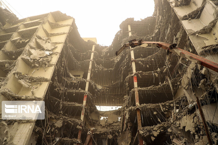 یک فنجان حسرت در کافه مری