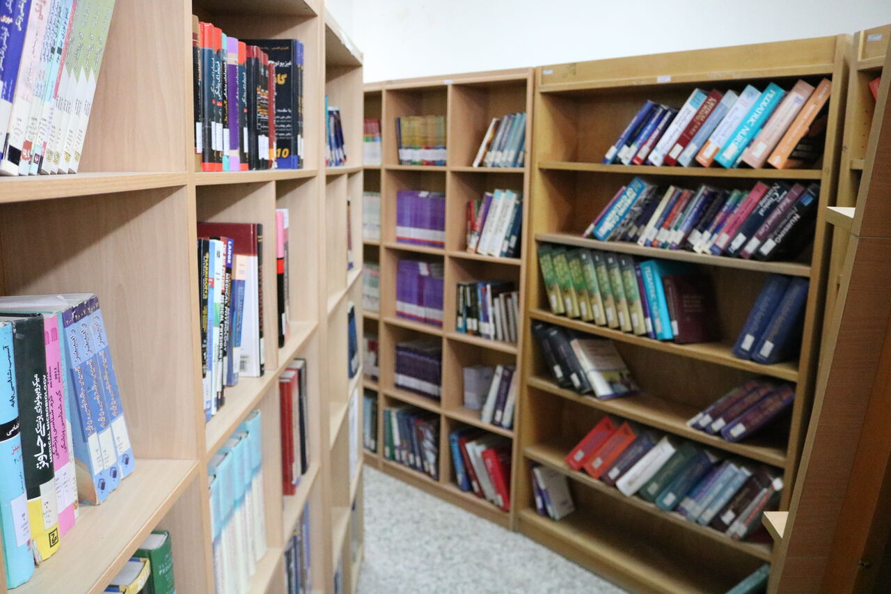 پویش «کتاب های شما زباله نیستند» در مدارس اسلامشهر اجرا می شود  پویش «کتاب های شما زباله نیستند» در مدارس اسلامشهر اجرا می شود