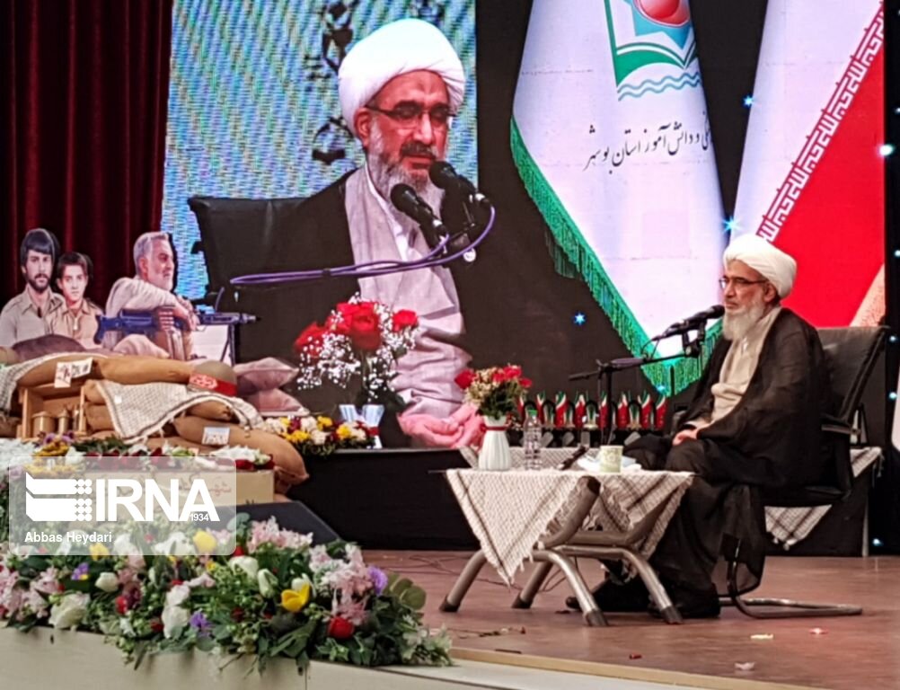 امام جمعه بوشهر: شهیدان از مولفه های قدرت جمهوری اسلامی هستند
