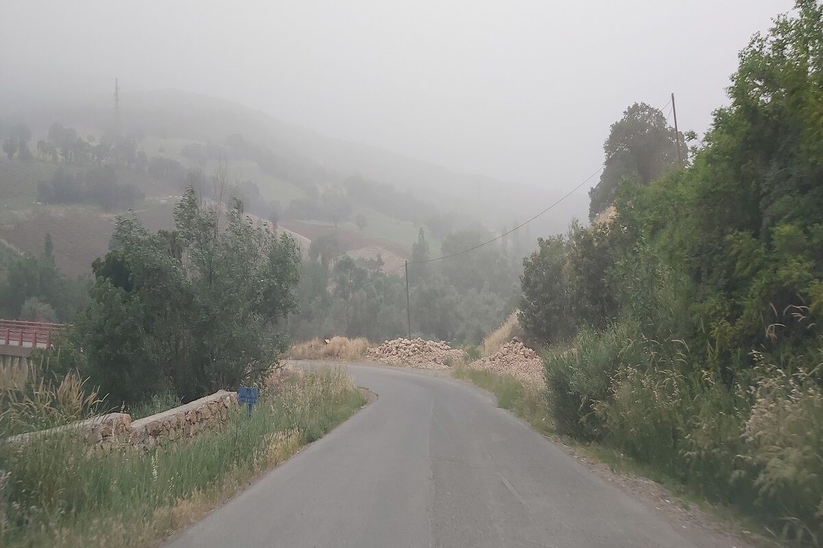 گرد و غبار سروآباد