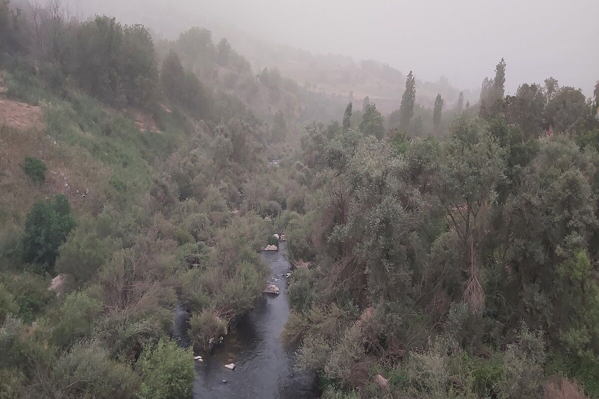 گرد و غبار سروآباد