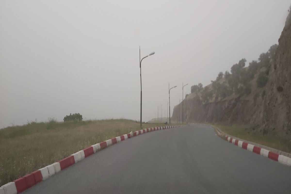 گرد و غبار سروآباد