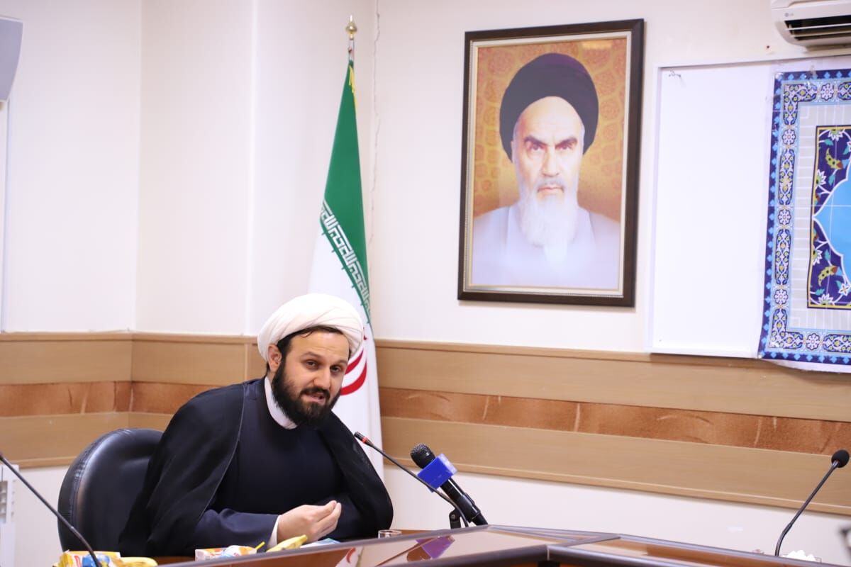 ایجاد هویت ملی توام با تعالیم دینی بین دانشآموزان از اهداف آموزش و پرورش است ایجاد هویت ملی توام با تعالیم دینی بین دانشآموزان از اهداف آموزش و پرورش است