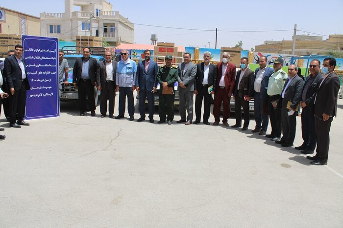 محموله ۲۰۰ میلیارد ریالی بنیاد علوی به سیل زدگان جنوب فارس اعطا شد