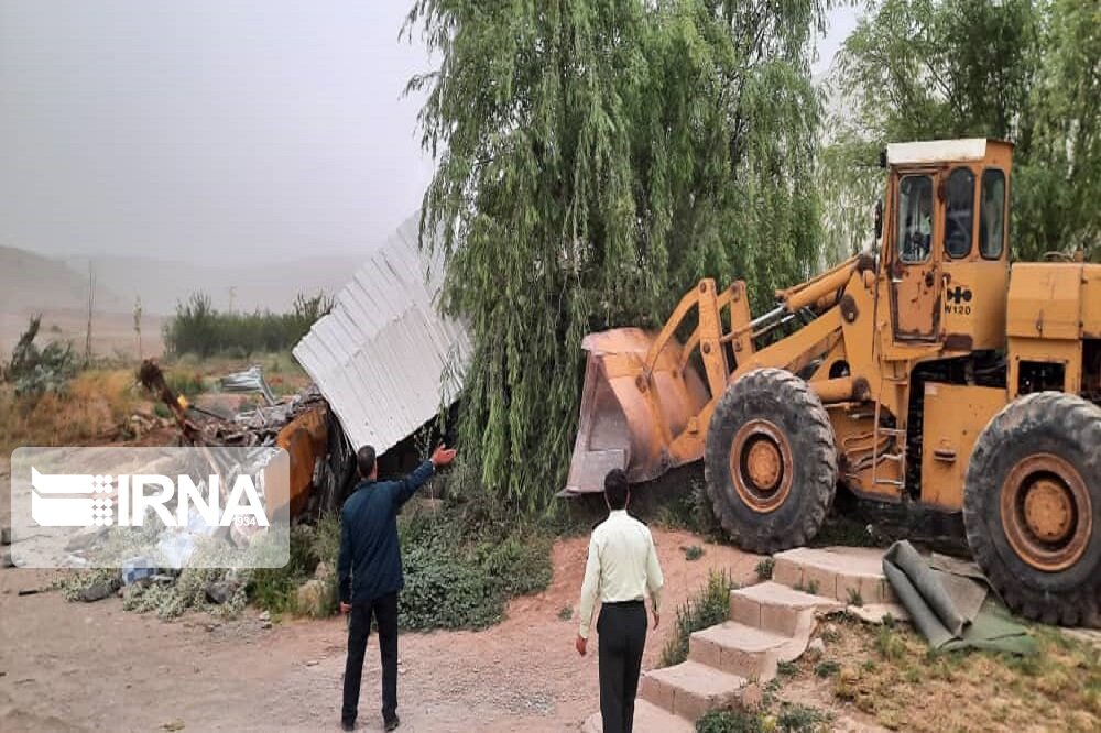 ۲ هزار مترمربع از اراضی ملی خرم‌آباد رفع تصرف شد