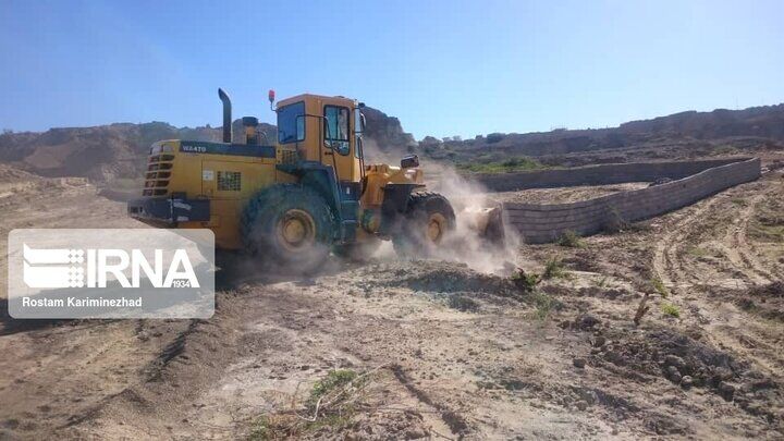 ۲۲هزار و ۲۱۰ متر مربع از اراضی دولتی استان مرکزی رفع تصرف شد ۲۲هزار و ۲۱۰ متر مربع از اراضی دولتی استان مرکزی رفع تصرف شد