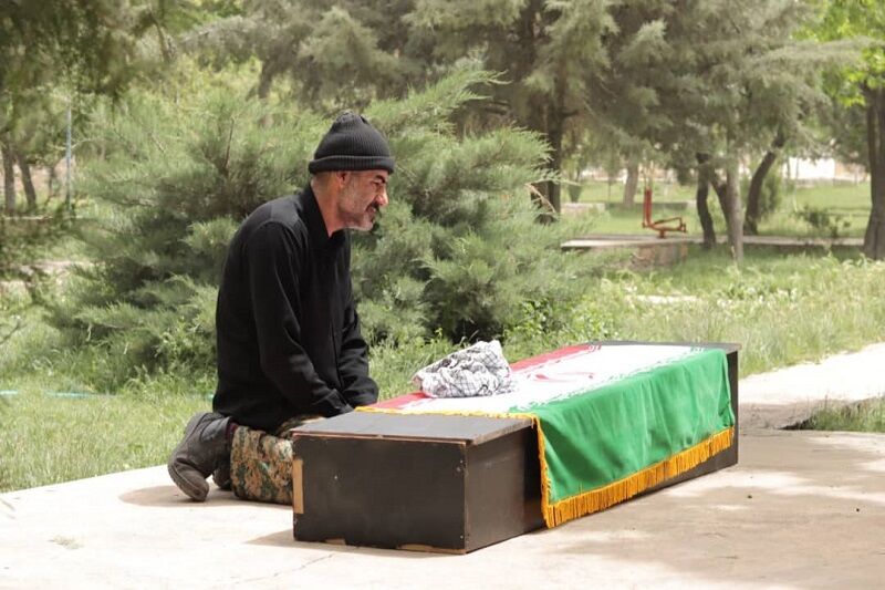 ‌نمایش «پایان عاشقی» در شاهین‌دژ روی صحنه رفت