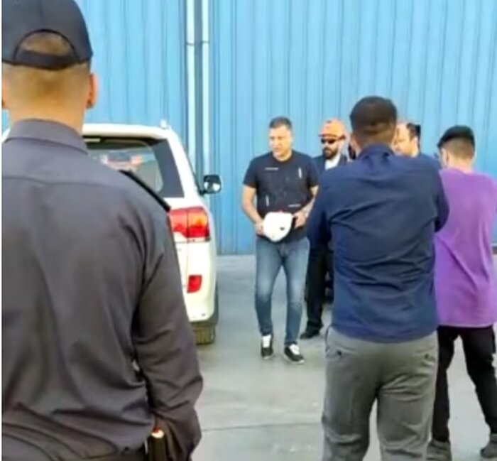 سفر علی دایی به کرمان و ادعای خرید کارخانه فولاد؛ از اعتراض کارگران تا تکذیبیهها