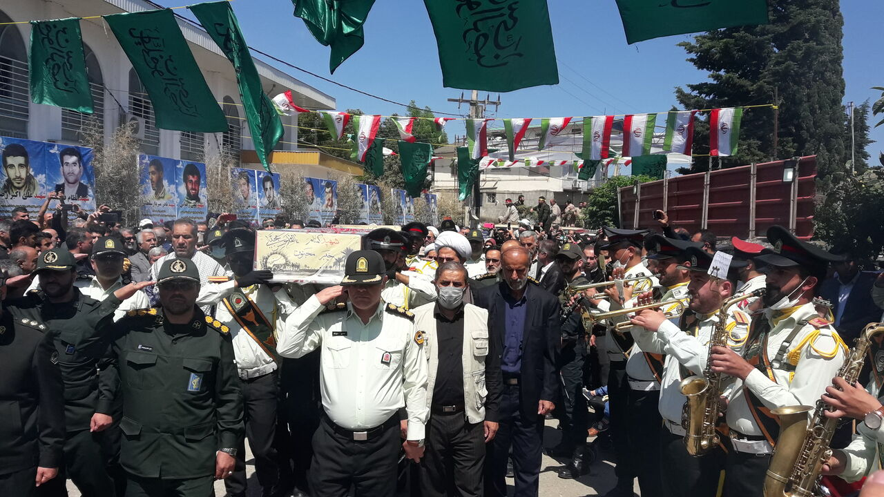 شهدای تازه تفحص و جاویدالاثر در آغوش ملت / استقبال گرم مردم از مدافعان وطن