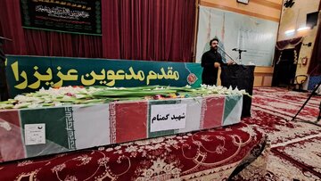 آیین بزرگداشت شهادت امام جعفر صادق (ع) در بوشهربوشهر-ایرنا- آیین بزرگداشت شهاد امام جعفر صادق (ع) با حضور پیکر مطهر شهید گمنام عملیات کربلای 4 در حسینیه ثارالله بوشهر برگزار شد.