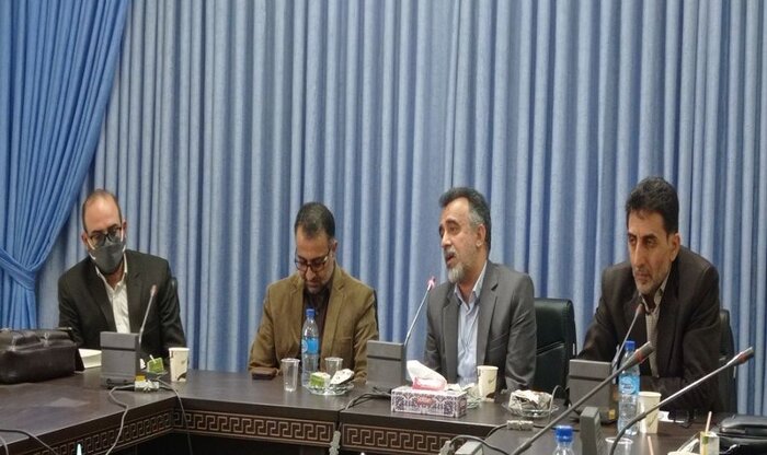 بازدید مدیرکل هنرهای نمایشی از روند آمادهسازی سالنهای جشنواره کودک