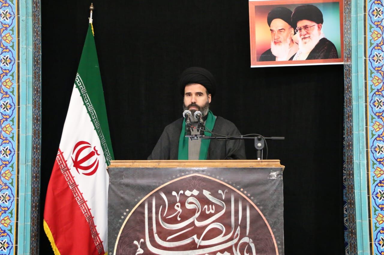امام جمعه پردیس: مسئولان با عوامل کم‌کاری حادثه آبادان قاطعانه برخوردکنند