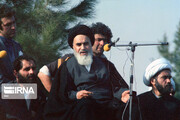 امام (ره) استقلال و آزادی را به ملت ایران هدیه داد