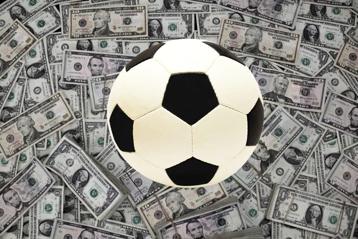 انفجار بمب زیر پای فوتبال ایران/ از هاشمینسب ۱۰۰میلیونی تا یک قدم مانده به قراردادهای ۱۰۰میلیاردی