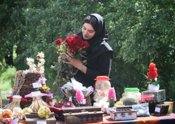 نمایی از جشنواره محلی زنان روستایی در بیرانشهر