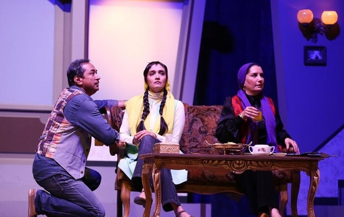 هادی مرزبان: نان عشق خوردن هم حدی دارد