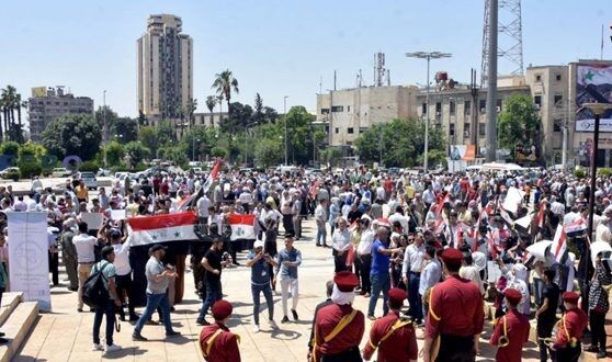 Suriye’nin Halep Halkı Türkiye’nin İşgalciliğine Karşı Yürüyüş Yaptı