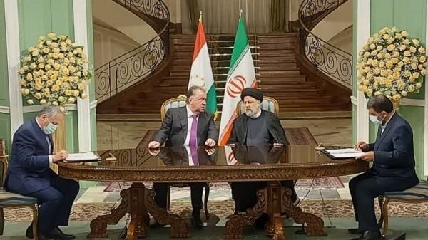 Unterzeichnung von 17 Kooperationsdokumenten während des Besuchs des Präsidenten von Tadschikistan in Teheran