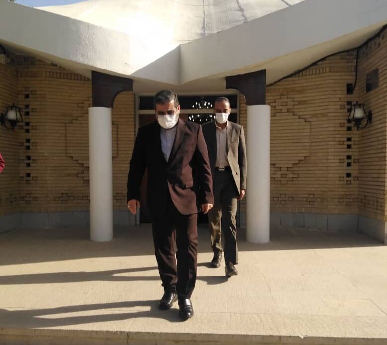 وزیر فرهنگ و ارشاد اسلامی وارد شیراز شد  وزیر فرهنگ و ارشاد اسلامی وارد شیراز شد