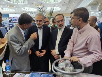 حسینی: دولت در مسیر رفع مشکلات و ایجاد شتاب در توسعه و آبادانی کشور گام می‌بردارد