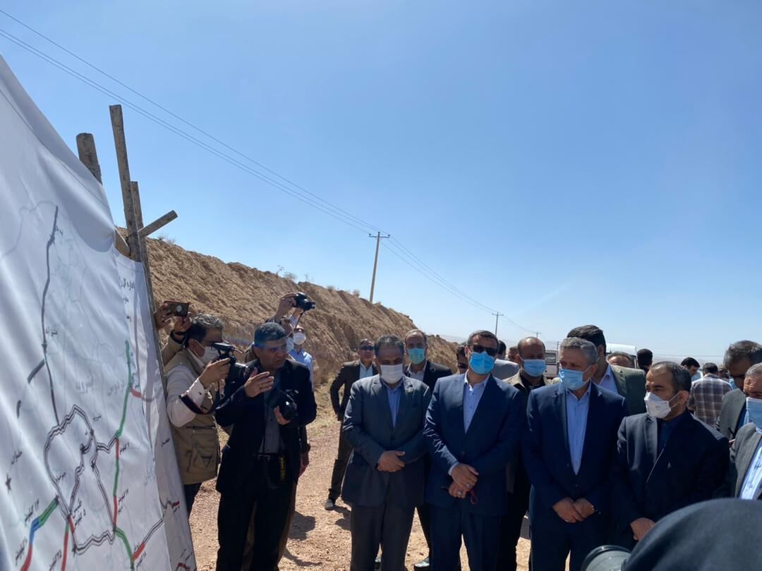 معاون اجرایی رئیس جمهور از محور بیرجند - قائن بازدید کرد معاون اجرایی رئیس جمهور از محور بیرجند - قائن بازدید کرد