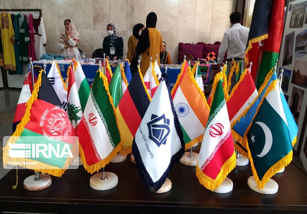 جشنواره فرهنگ ملل در دانشگاه خلیج فارس برگزار شد