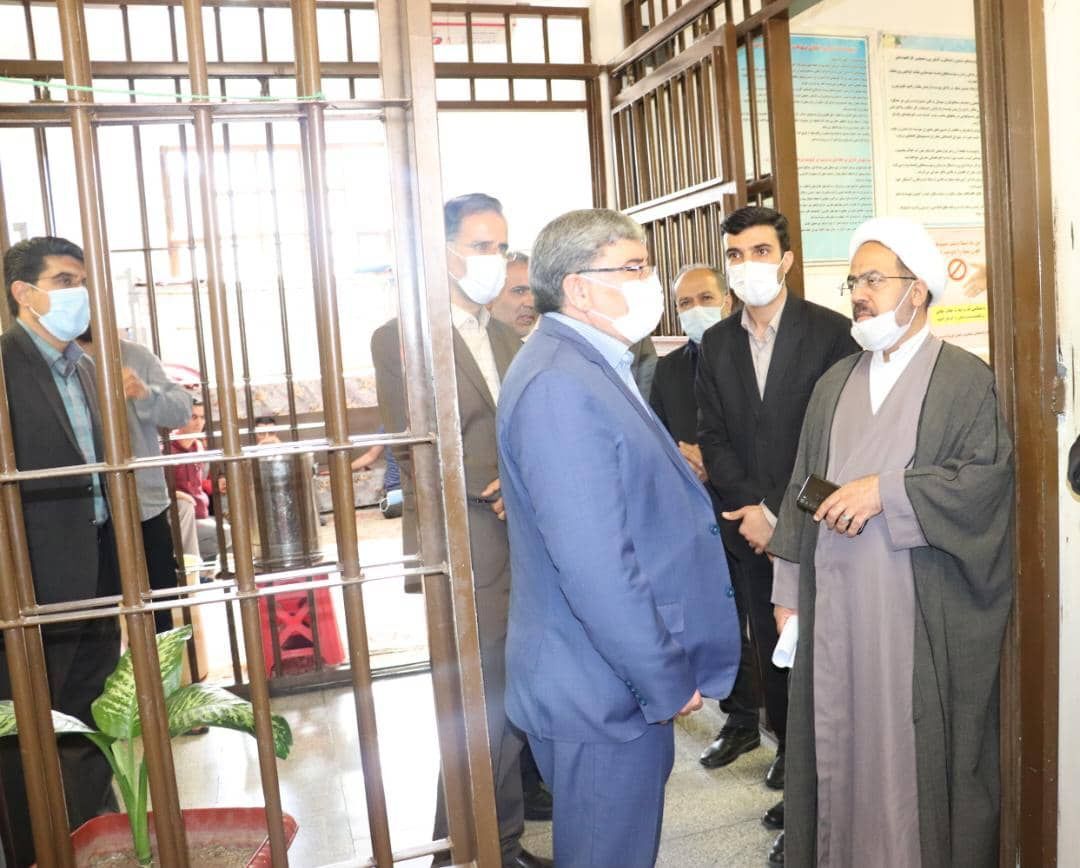 نبود ثبات اقتصادی احتمال افزایش آمار ورودی زندانیان را در پی خواهد داشت نبود ثبات اقتصادی احتمال افزایش آمار ورودی زندانیان را در پی خواهد داشت